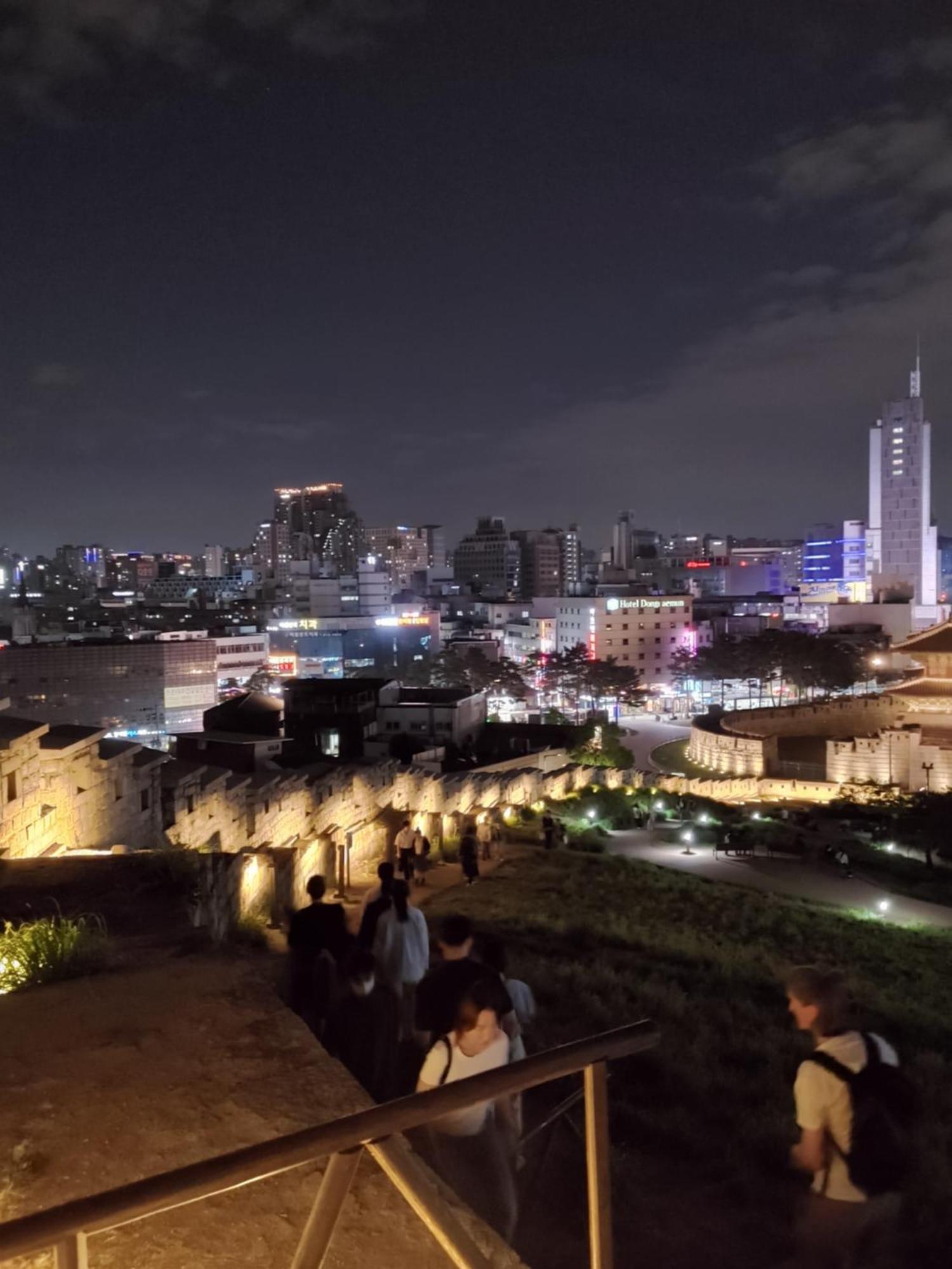 Cobe Guesthouse Dongdaemun Seoul Bagian luar foto